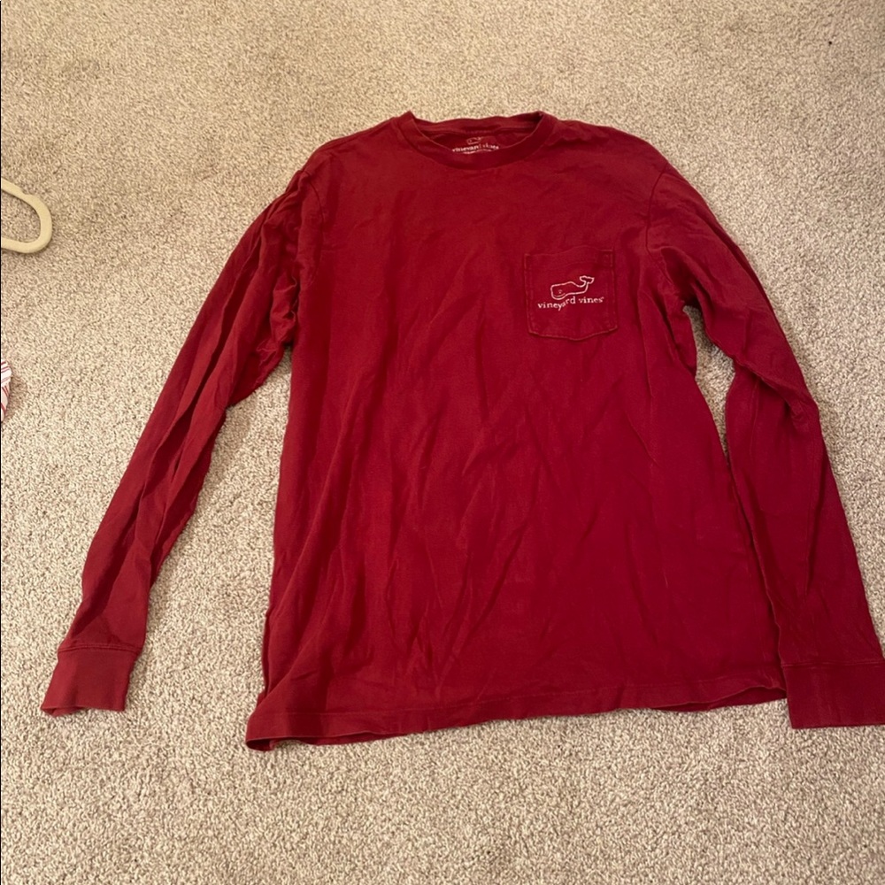 UNISEX Vineyard vines red long sleeve t shirt size small
